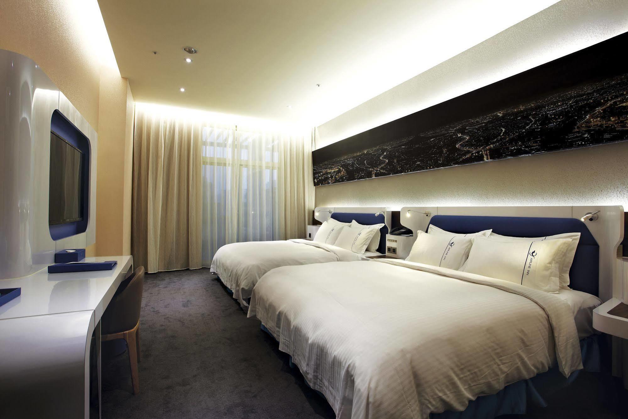 Airline Inn Green Park Way Тайчжун Екстер'єр фото